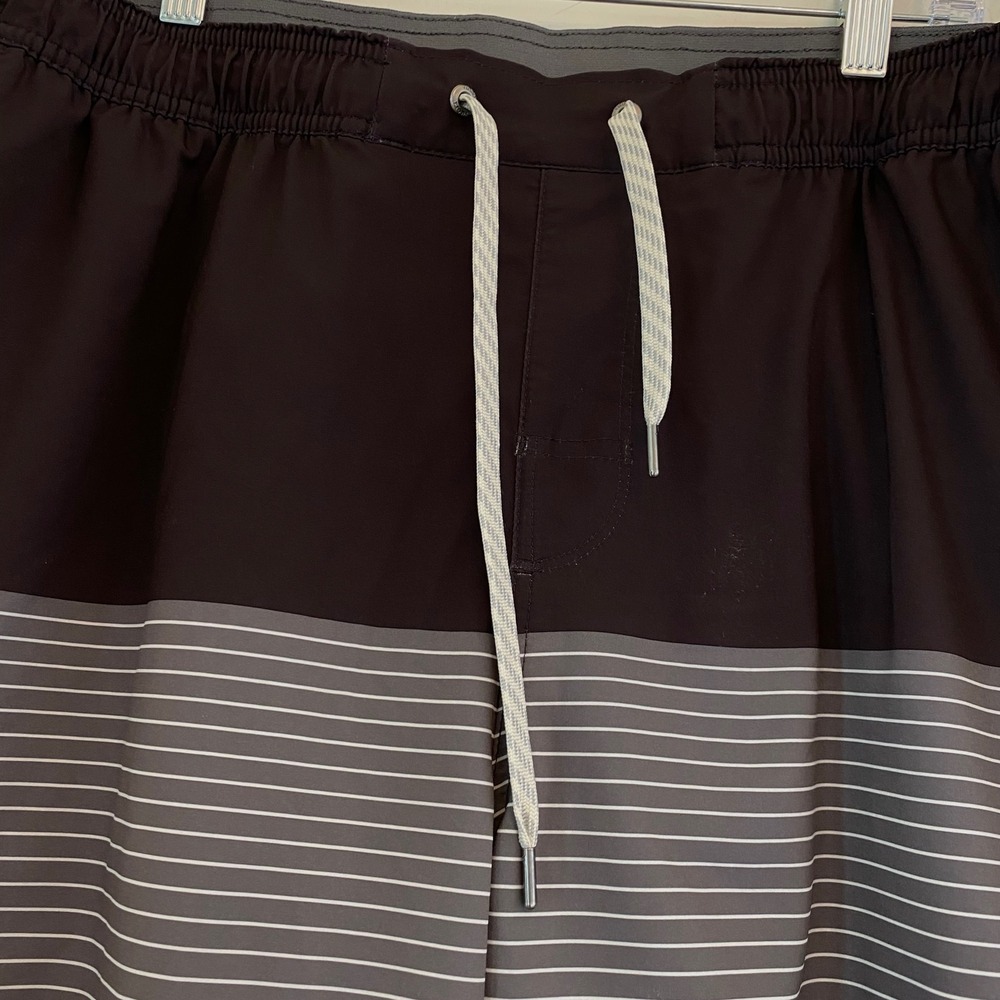 Vuori Trail Shorts Shale Gray Stripe Lined Men's XXL V341 Drawstring READ - Picture 12 of 12